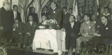 Cerimónia de inauguração da ponte de Caparide, na sede da Troupe União 1.º de Dezembro Caparidense, 1957 [PT/CMCSC-AHMCSC/AASS/TUDC/008/020]